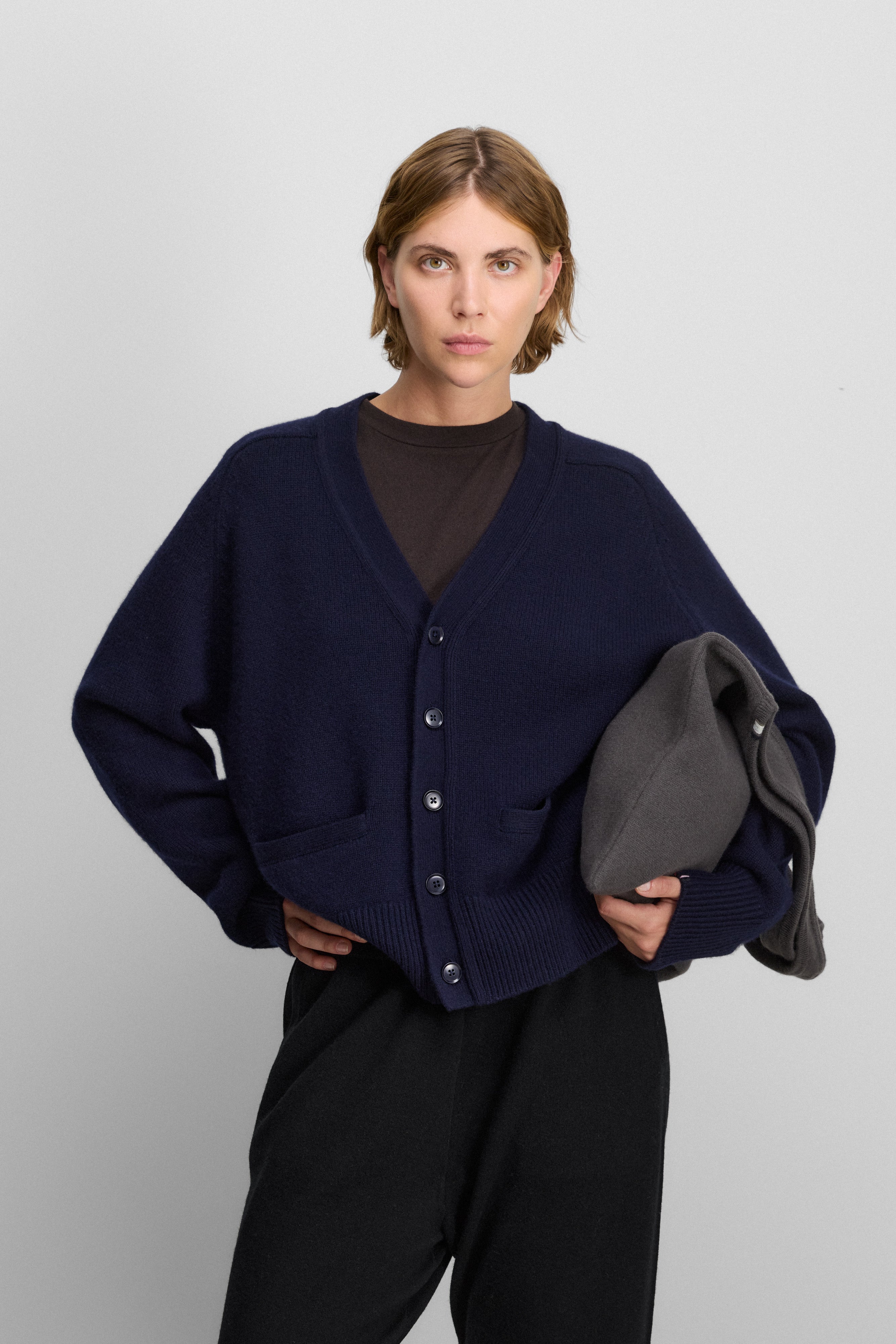 【3歩紀行さま】extreme cashmere Knit Cardigan 3歩紀行さま】extreme cashmere Knit Cardigan