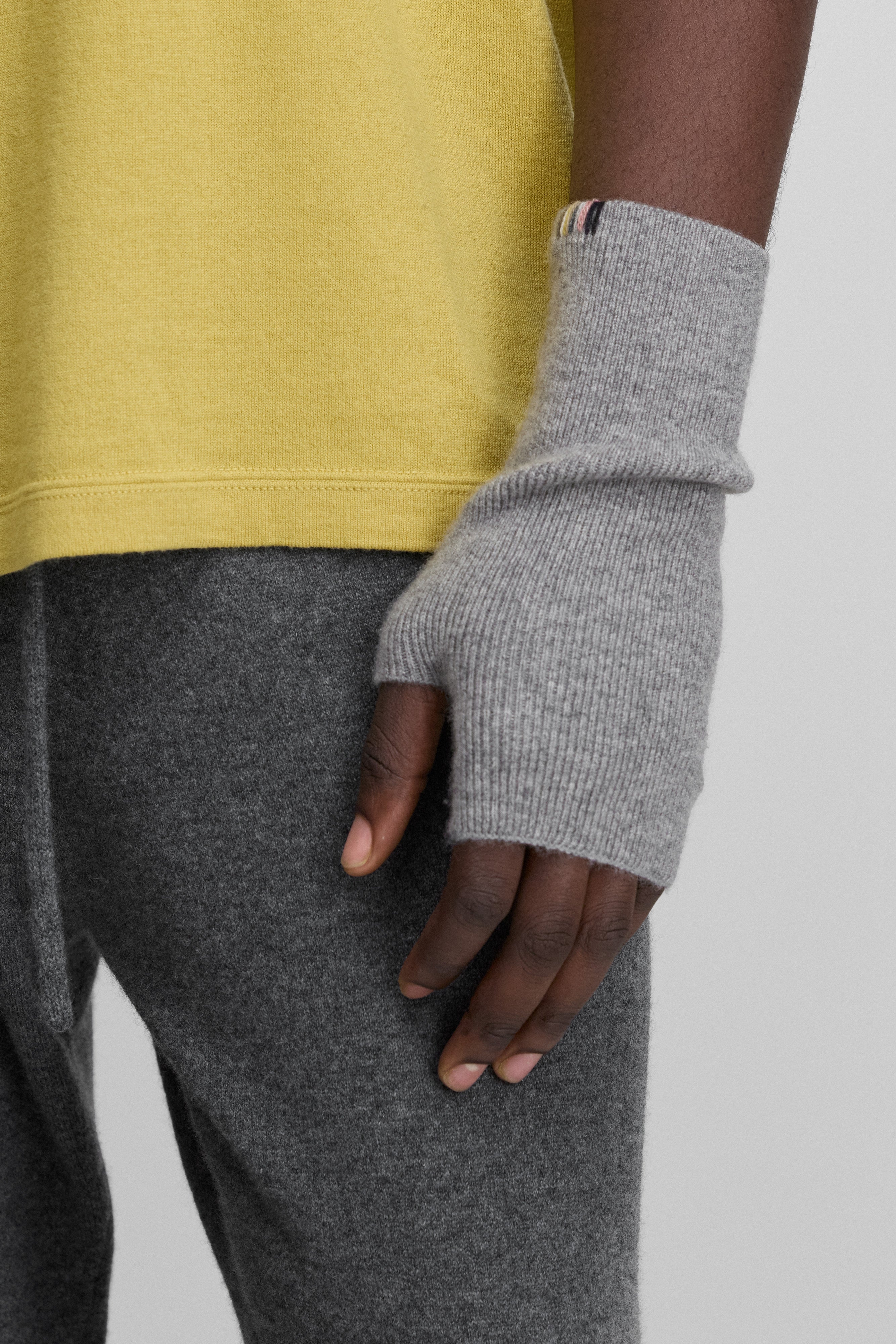 extreme cashmere wrist warmers – 391 moufle – extreme cashmere x