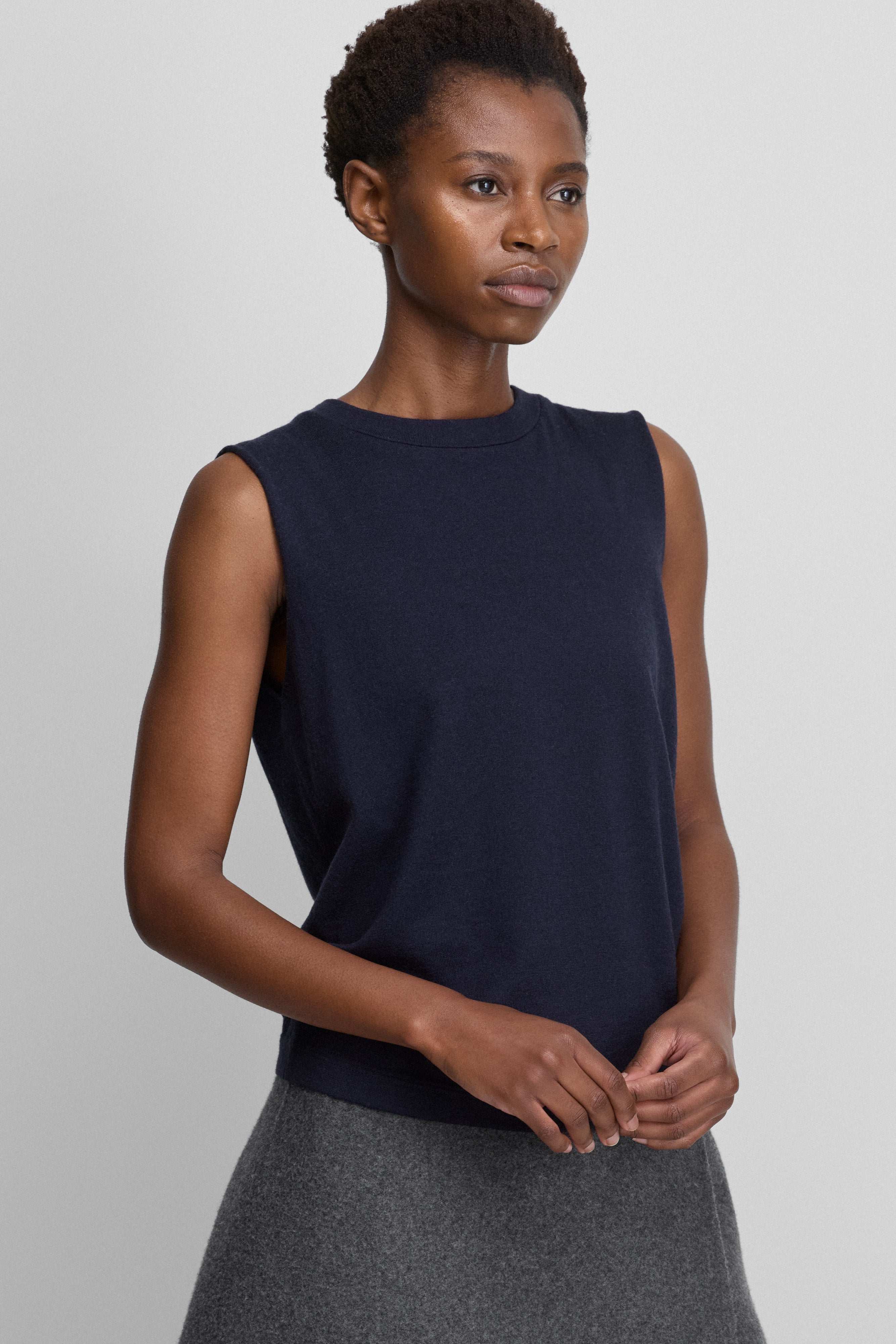 extreme cashmere ベスト/タンクトップ　navy ネイビー extreme cashmere muscle tank top – n°421 player – extreme cashmere x