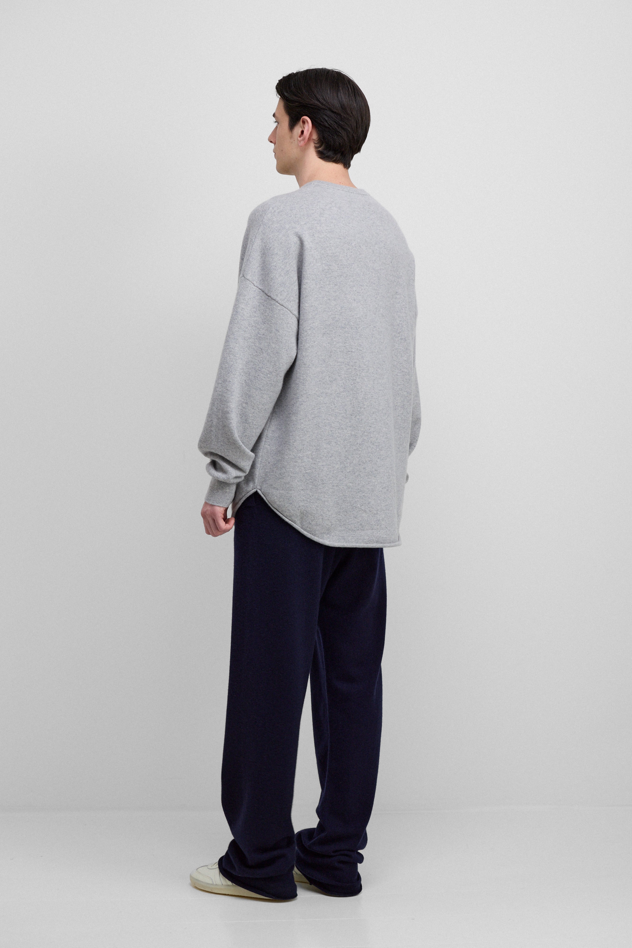 extreme cashmere crewneck sweater unisex – 53 crew hop