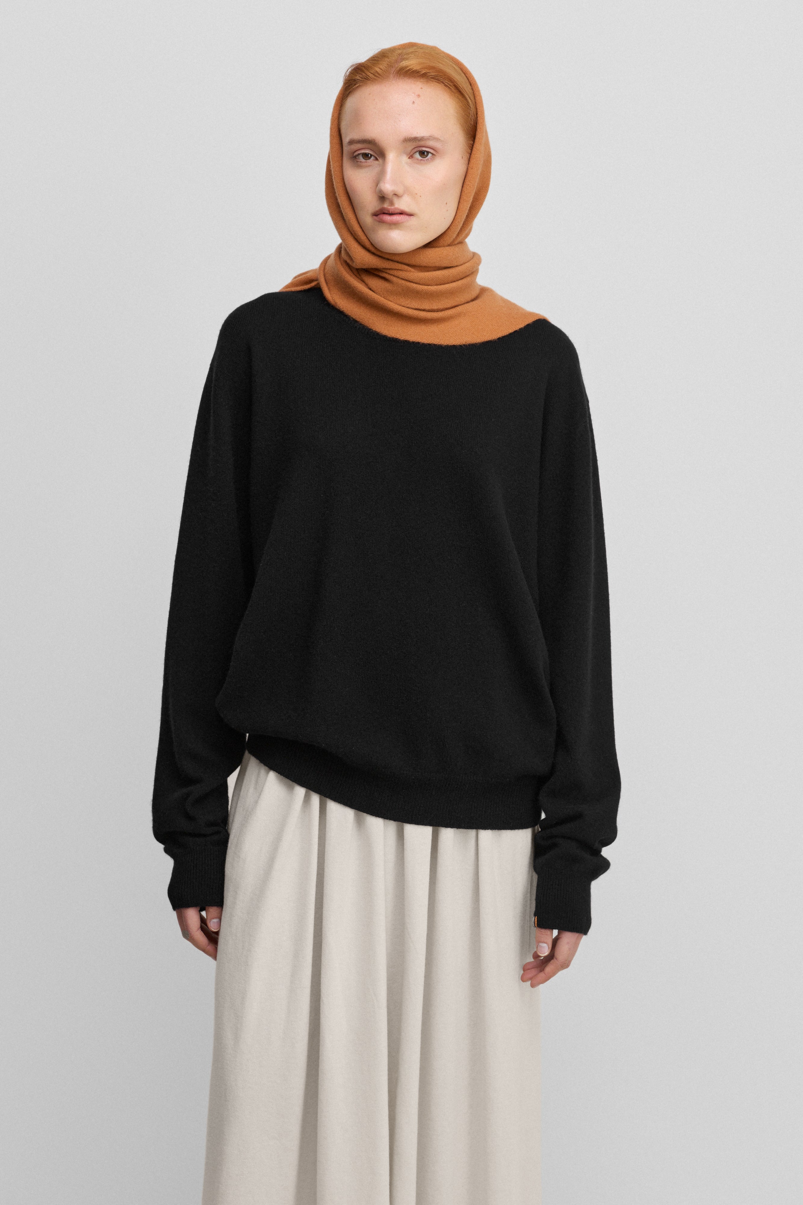 extreme cashmere crew sweater lightweight – 476 april – extreme