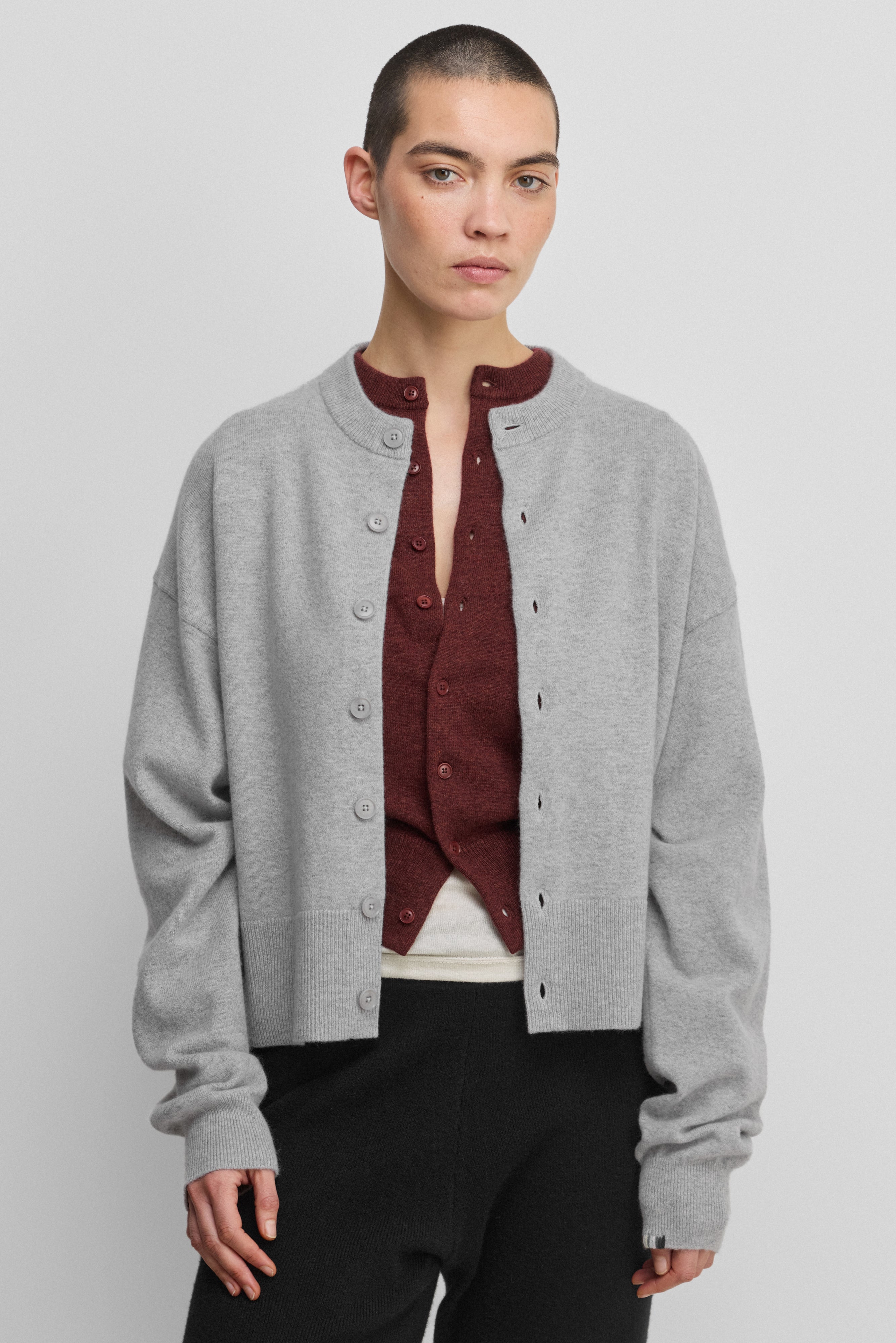 extreme cashmere crew cardigan button-up – 170 chou – extreme