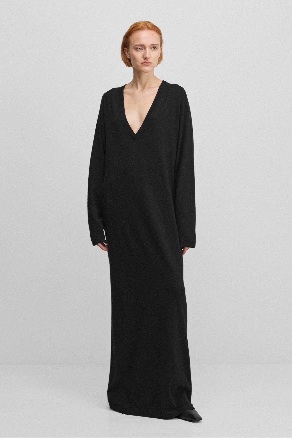 cashmere long dress extreme cotton v-neck – 480 invite Black Crafted from luxurious cashmere thin straps Set:Nightgown 30 Iconic Old Hollywood