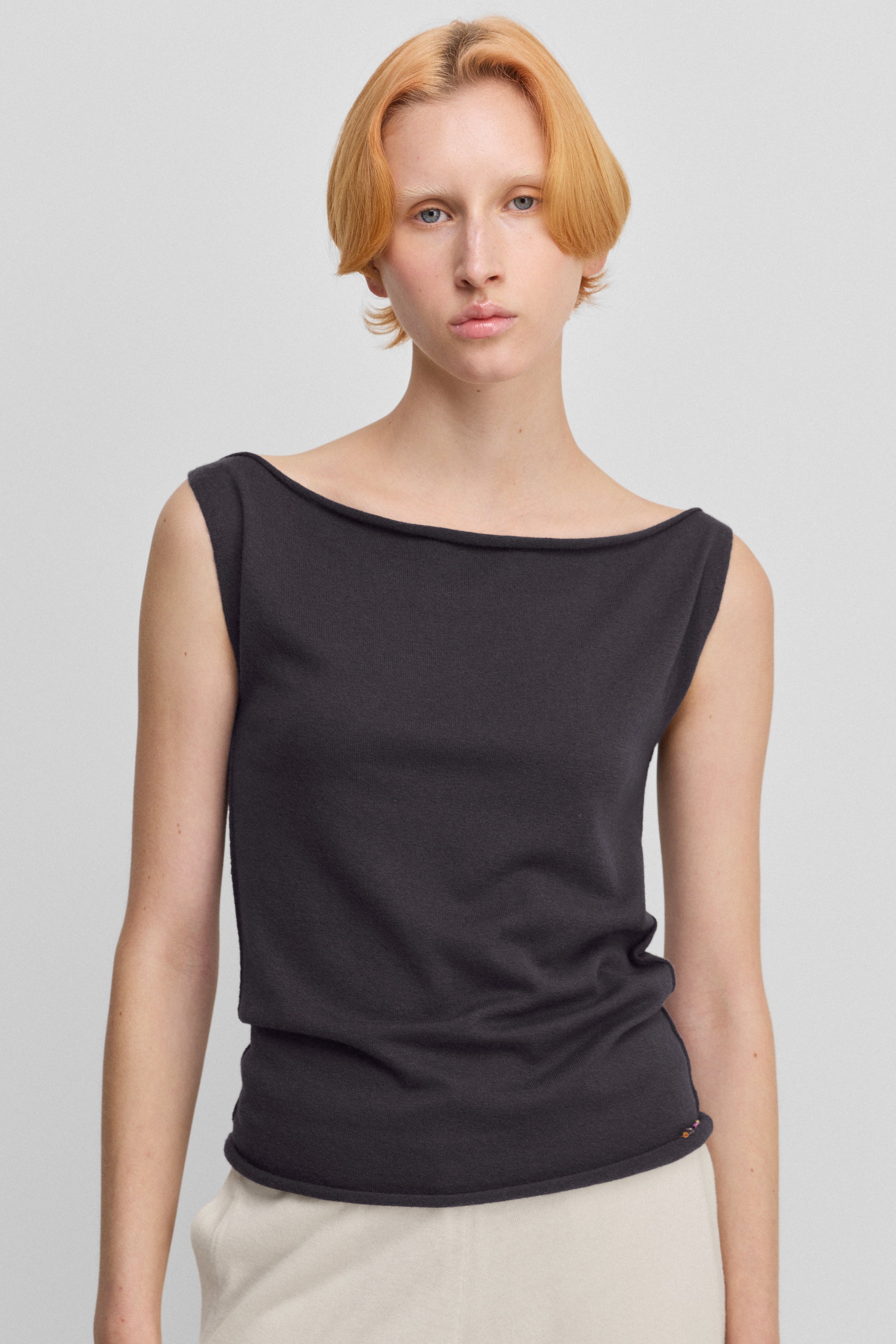extreme cashmere sleeveless top – 469 breeze – extreme cashmere x