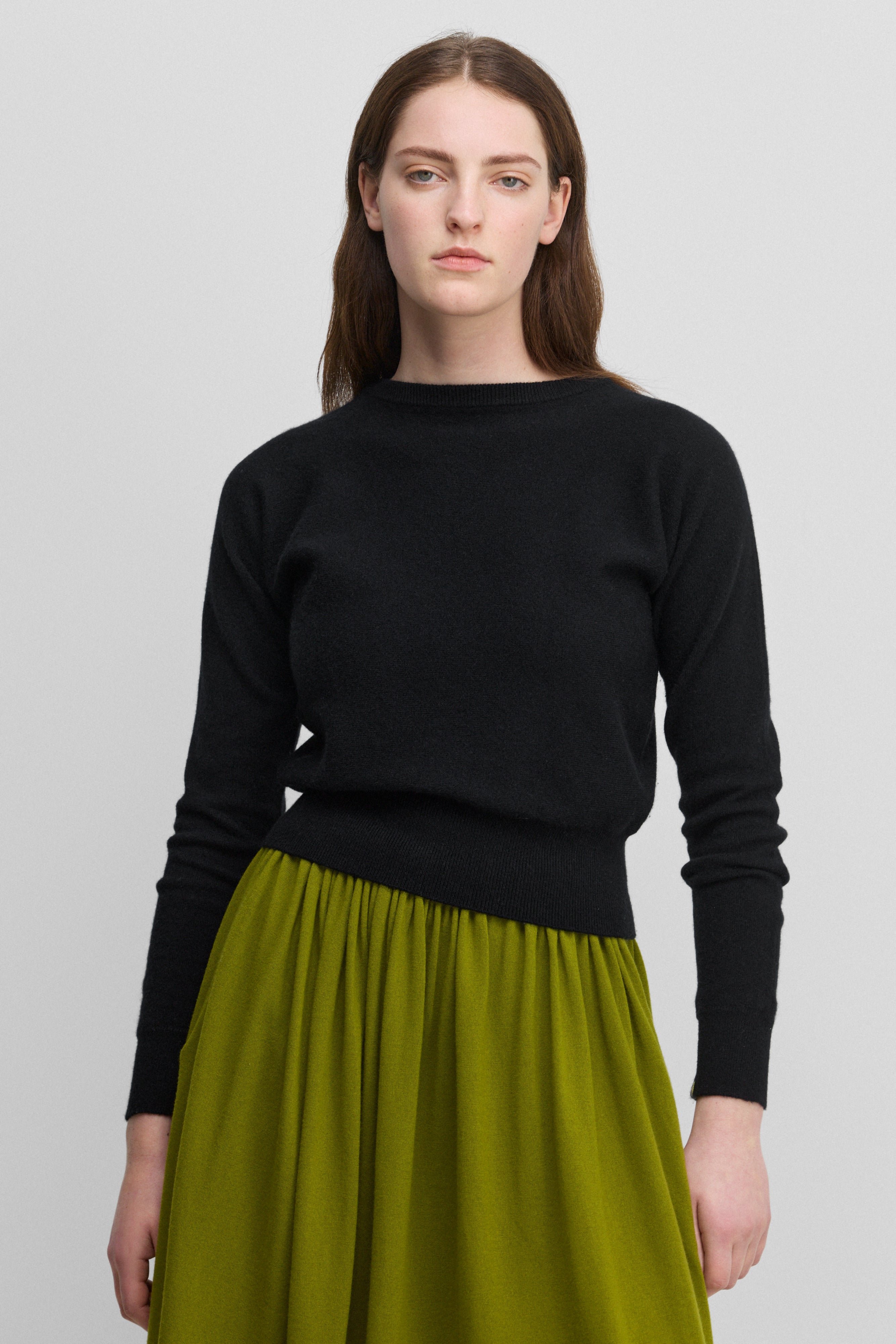 extreme cashmere トップス extreme cashmere crewneck sweater petite – 382 belle – extreme