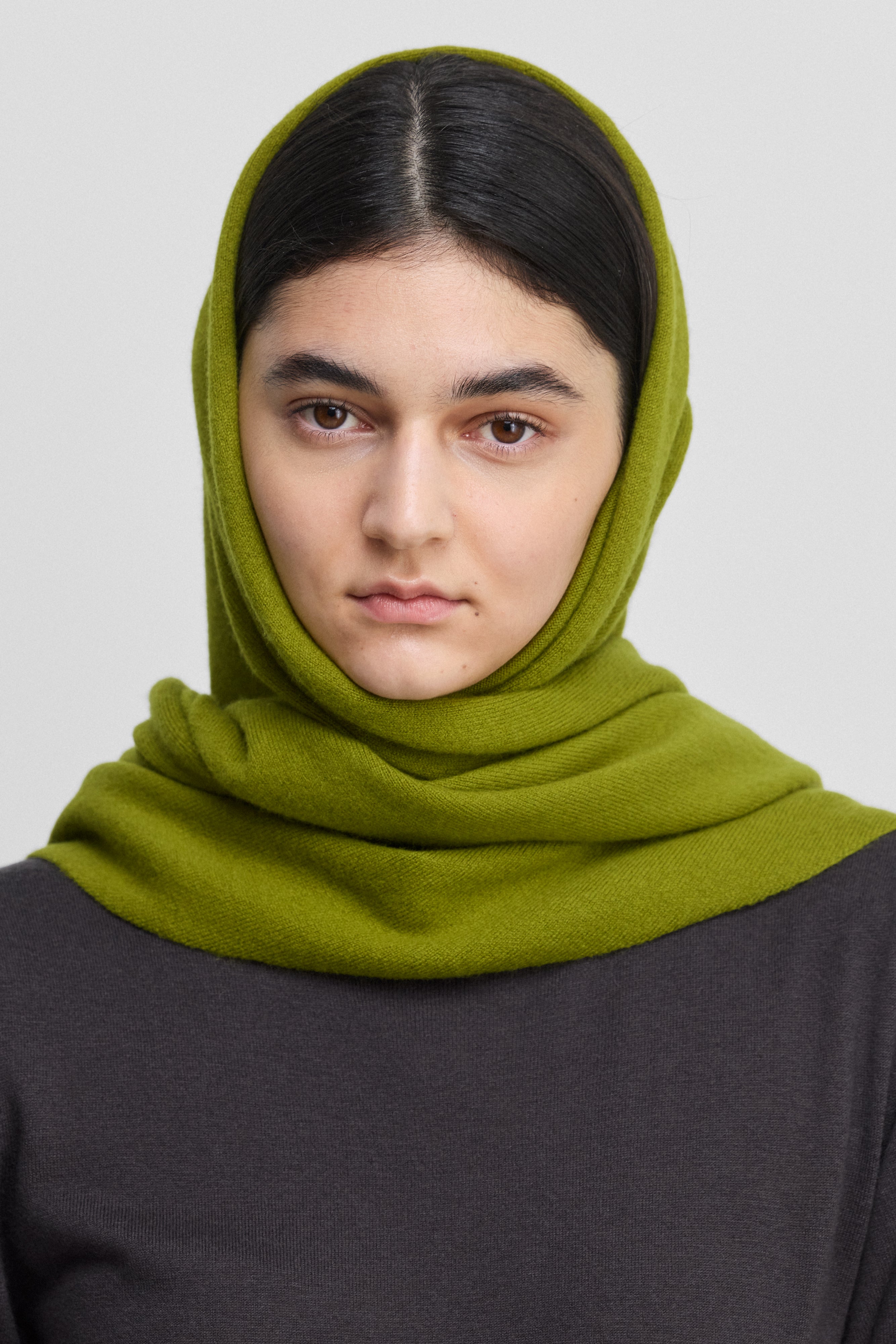 extreme cashmere triangle scarf unisex – 150 witch – extreme