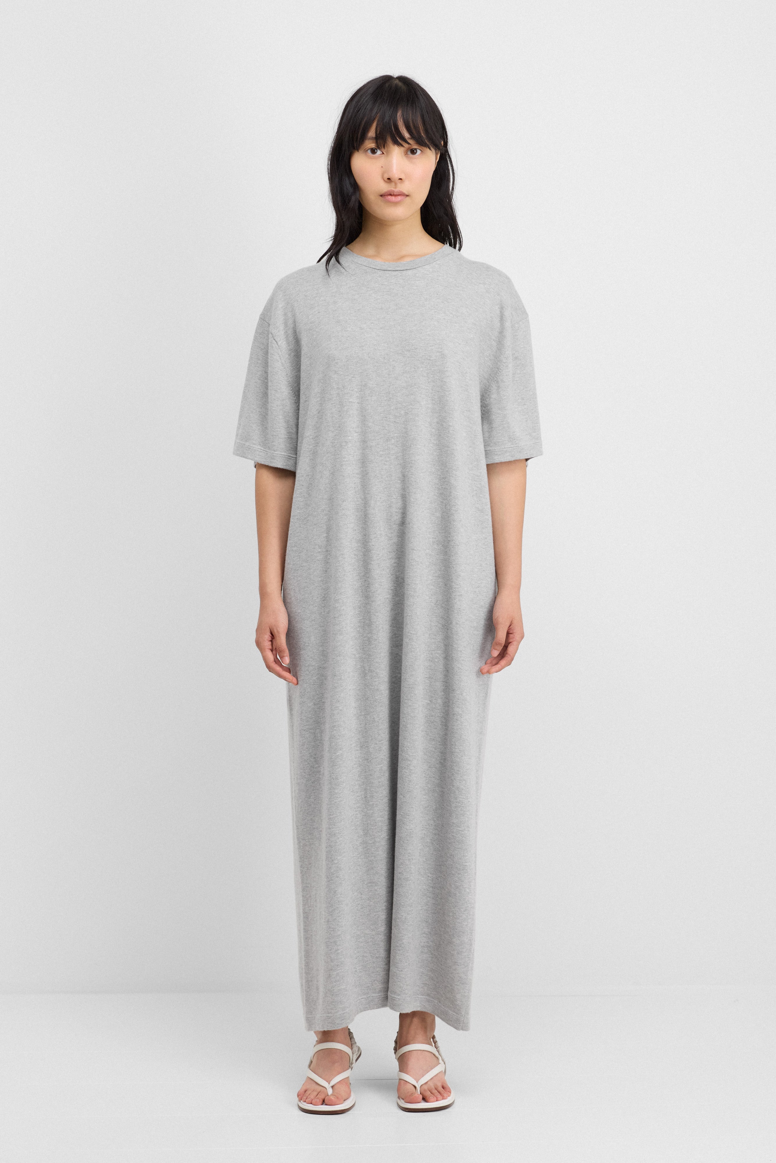 【EXTREME CASHMERE】melange cashmere-blend ミディ ドレス EXTREME CASHMERE N°289 May Cashmere-Blend Sweater Dress in