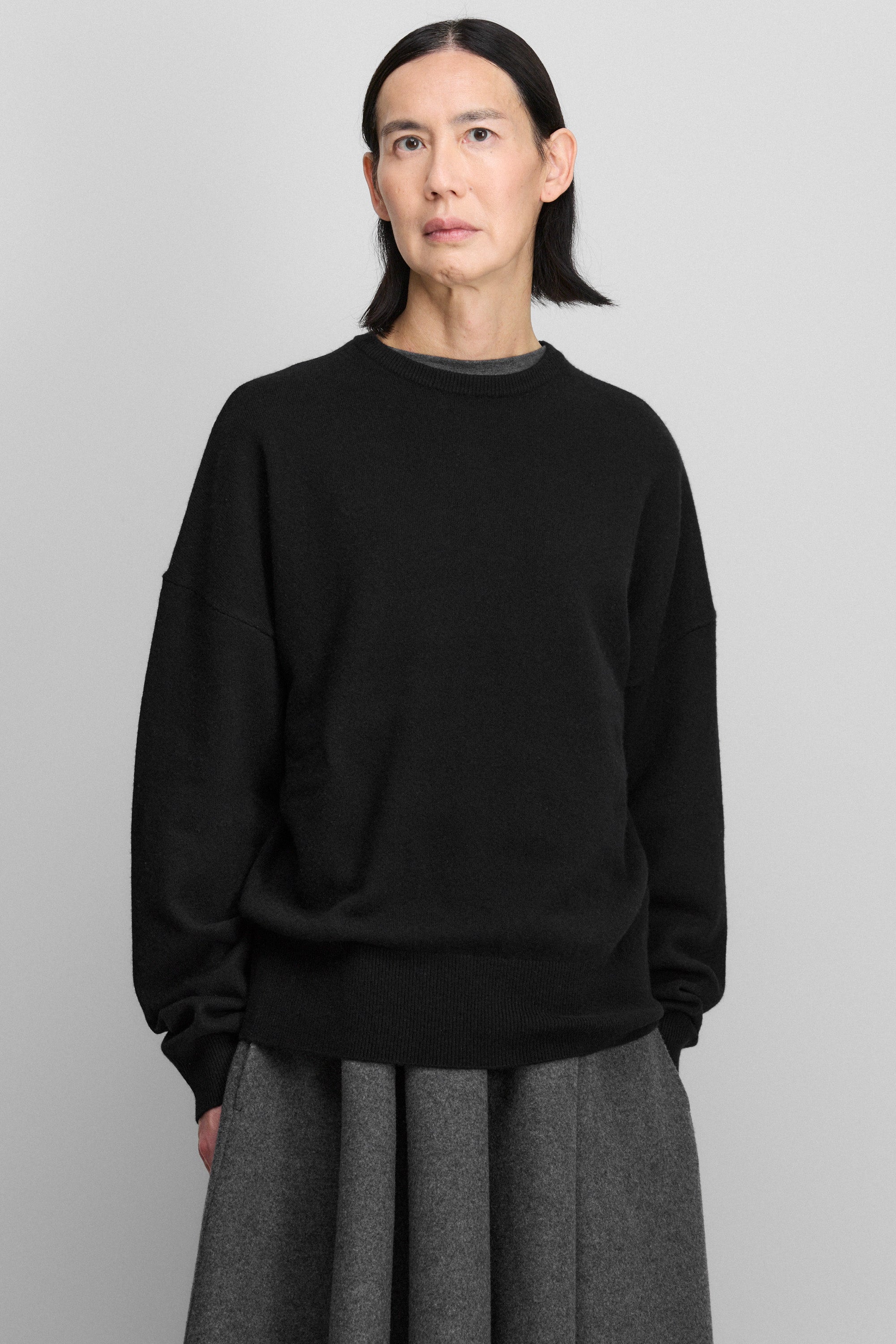 extreme cashmere crewneck sweater unisex – 355 tes – extreme