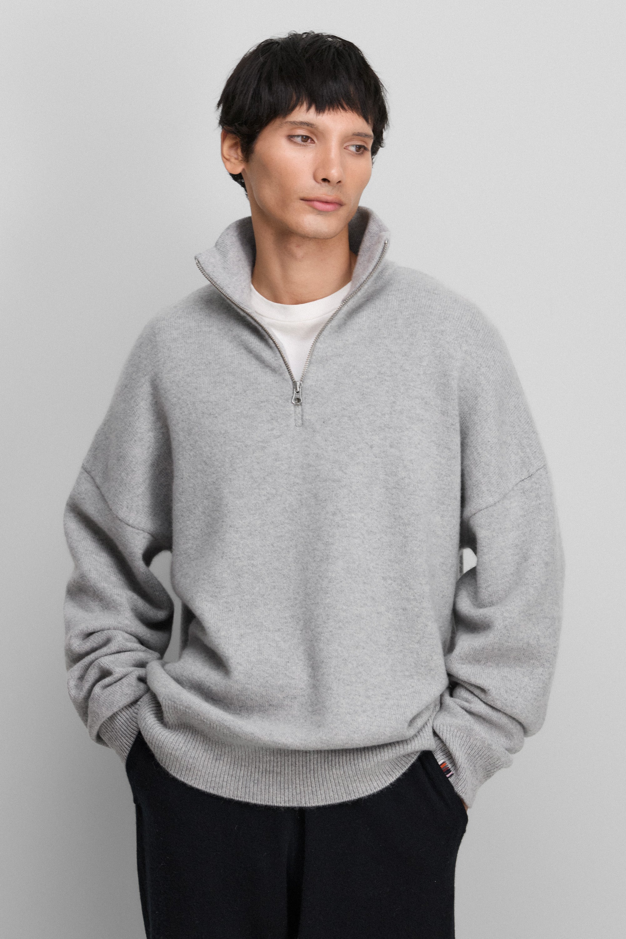 新品未使用　EXTREME CASHMERE short pullover extreme cashmere crew-neck sweater pure – 373 oldie