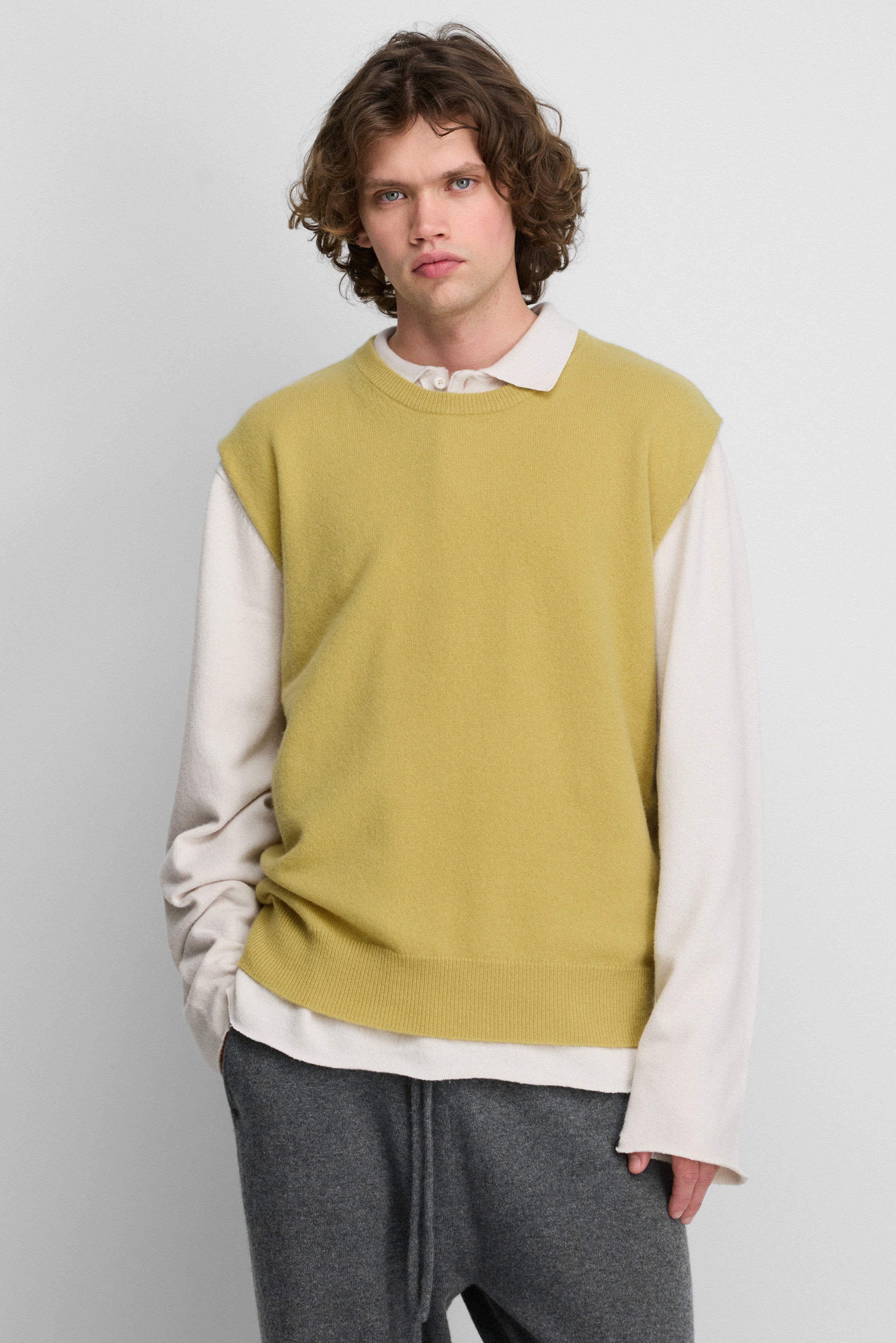 extreme cashmere sleeveless sweater vest – 455 bos – extreme