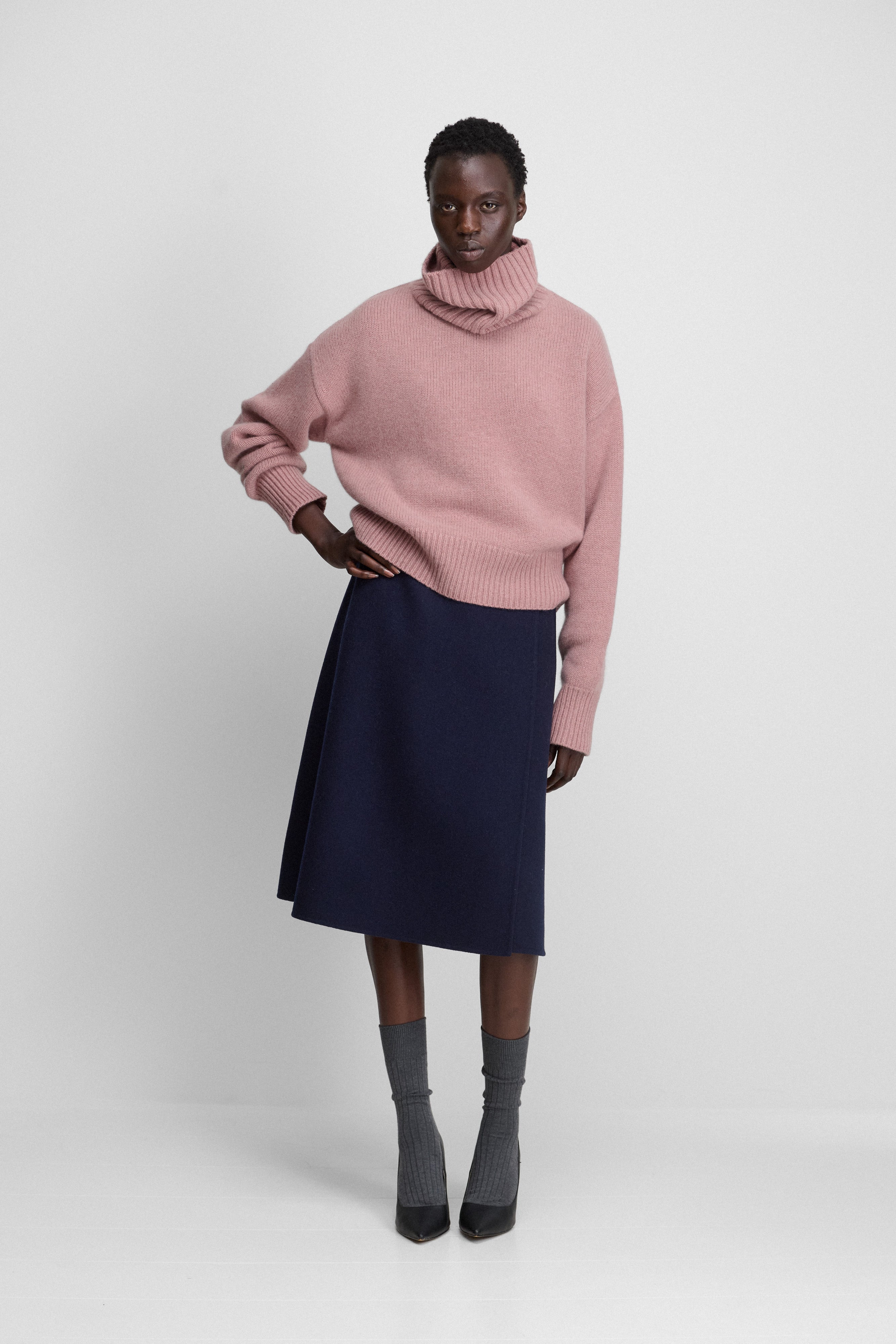 extreme cashmere turtleneck sweater n434 crop xtra – extreme