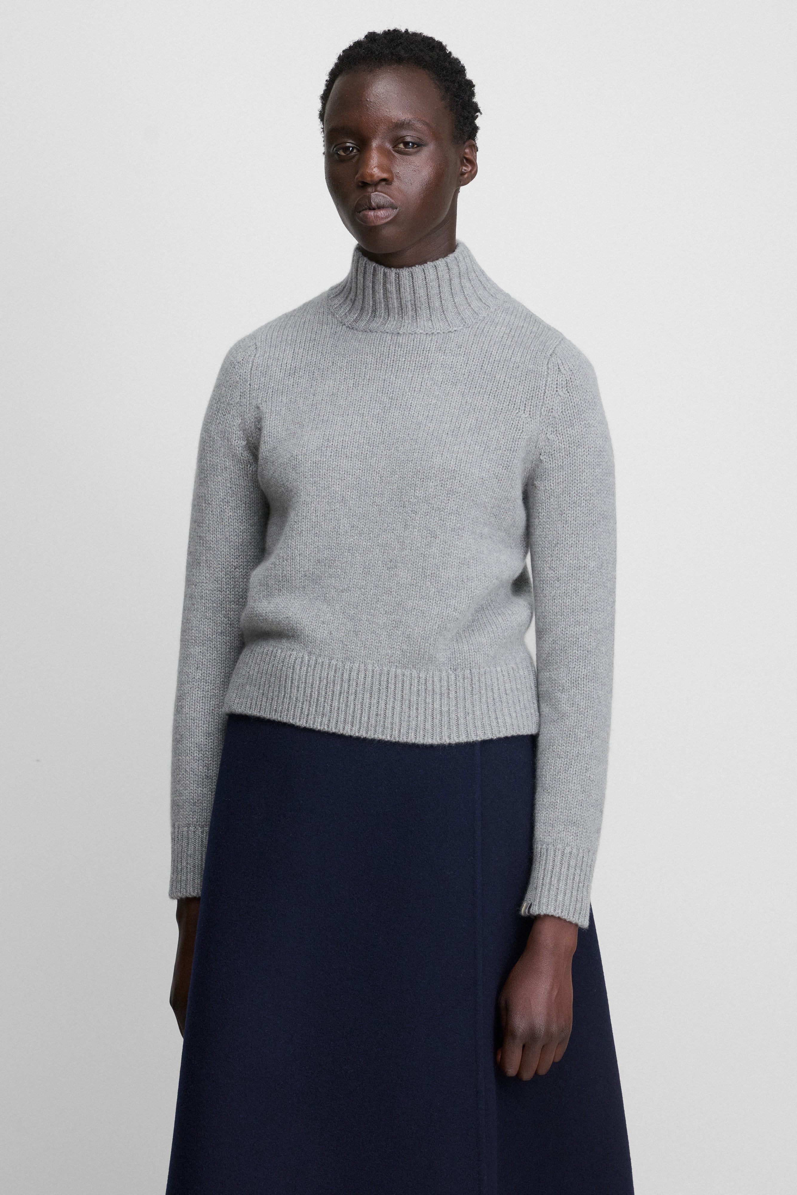 extreme cashmere turtleneck sweater petite – 456 flea – extreme