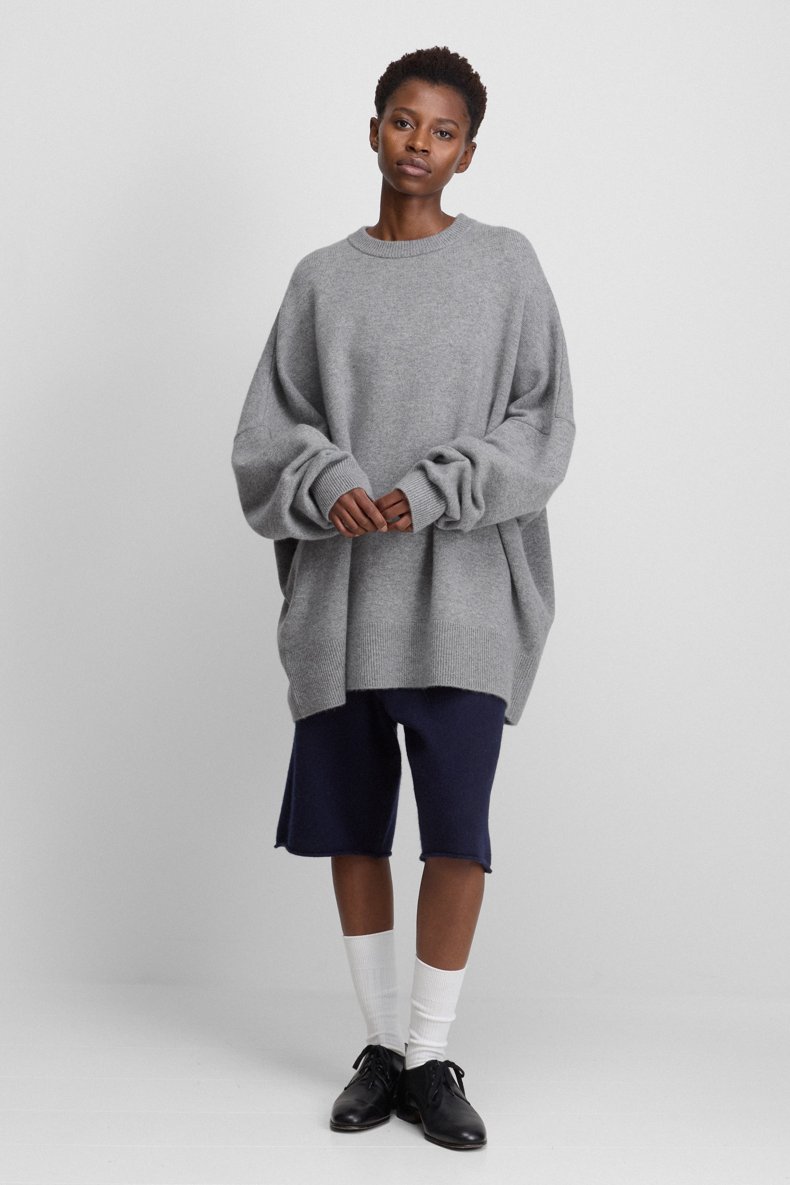 extreme cashmere oversized sweater – n458 mina – extreme cashmere x