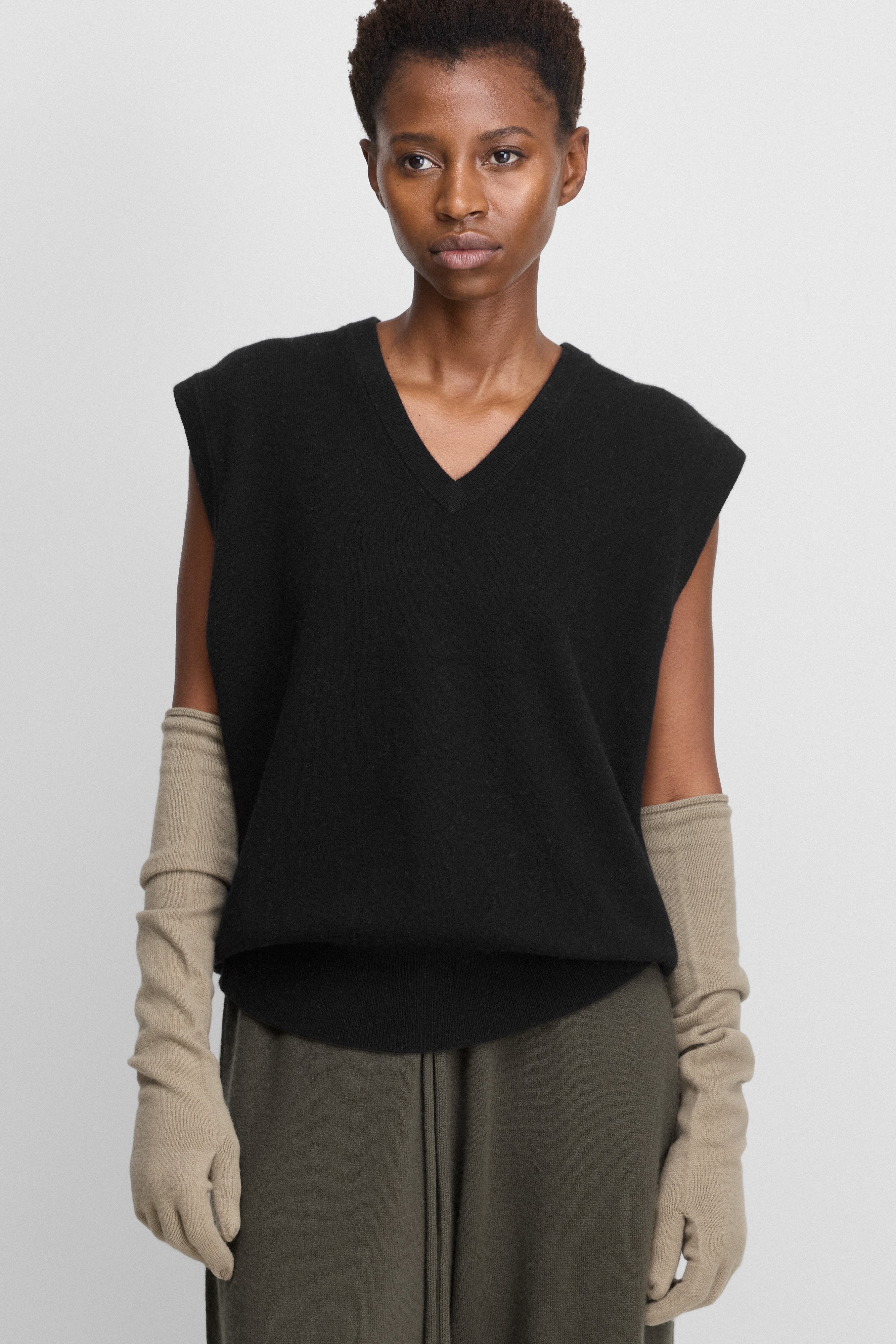 値下げextreme cashmere N°243 Spencer vest extreme cashmere sweater vest v-neck – 243 spencer – extreme