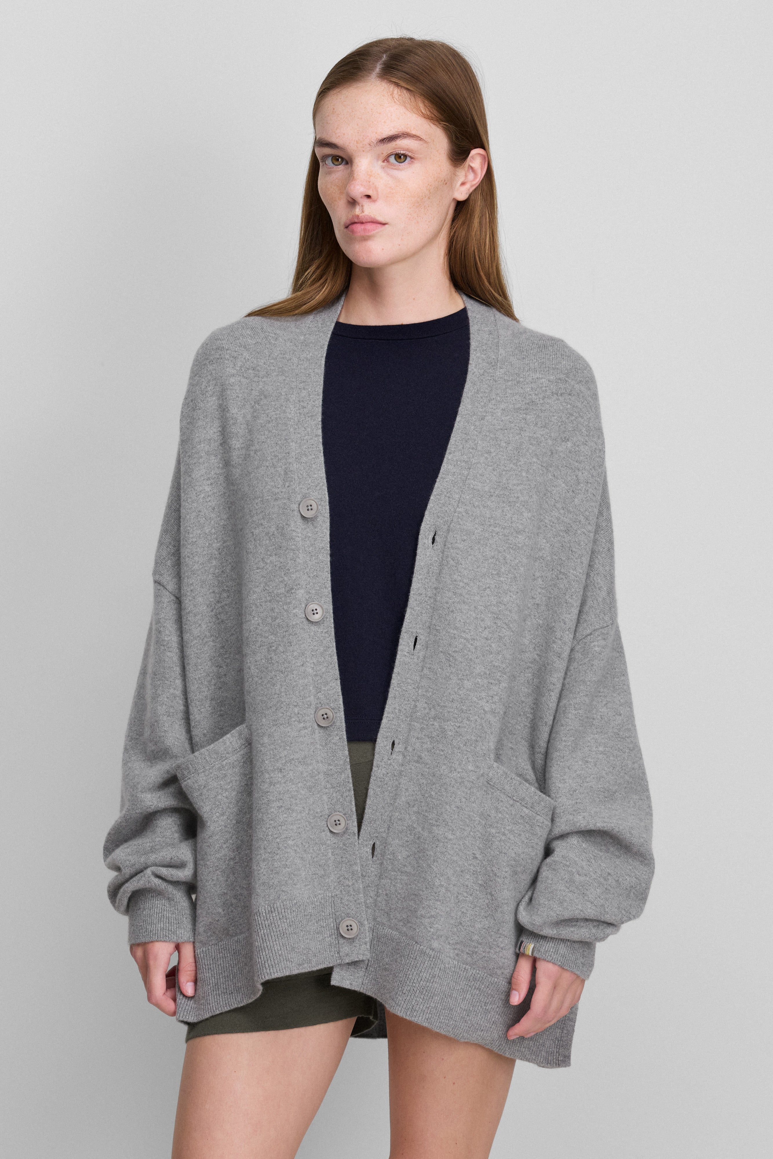 extreme cashmere cardigan buttons oversized – 24 tokio – extreme