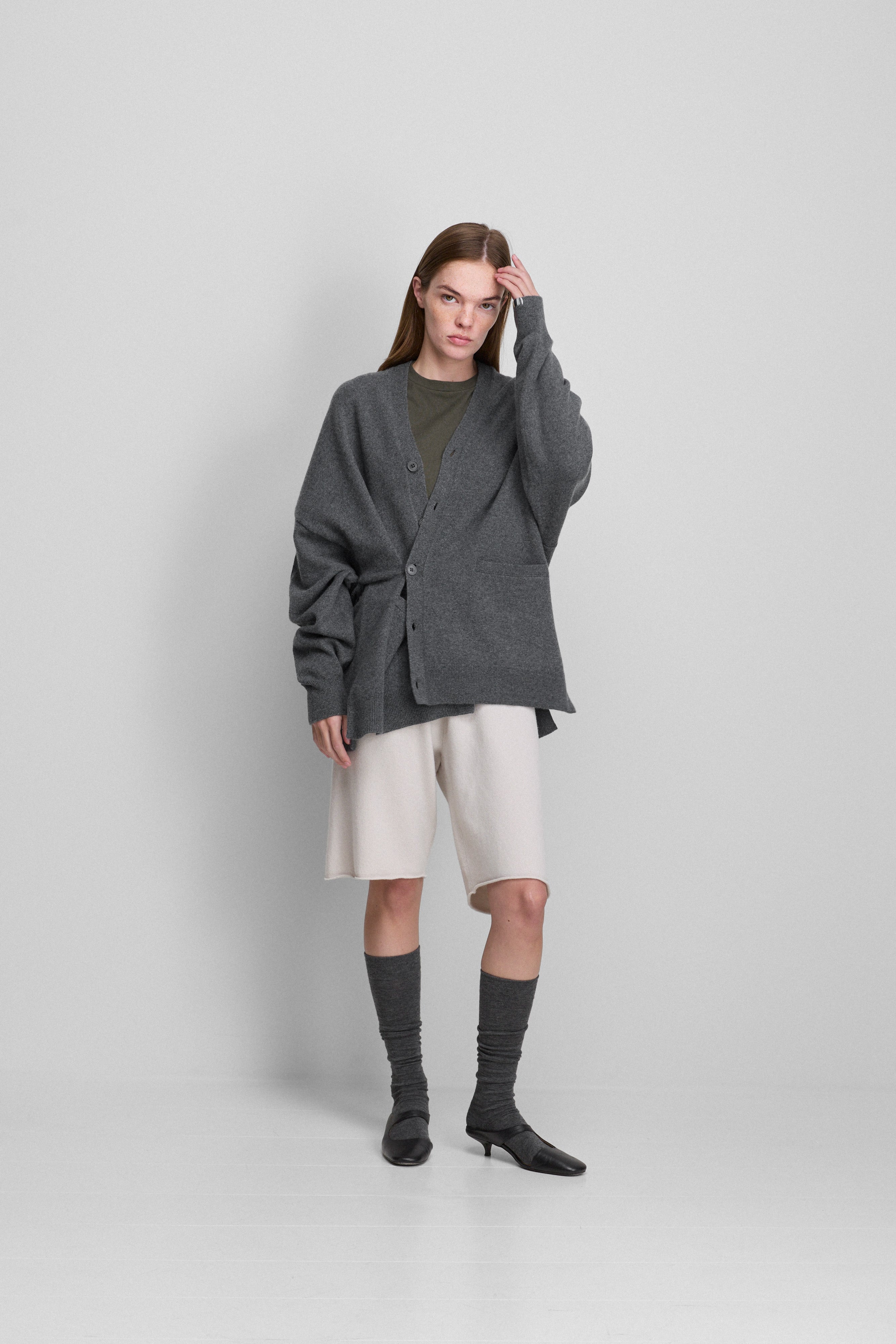 extreme cashmere cardigan buttons oversized – 24 tokio – extreme