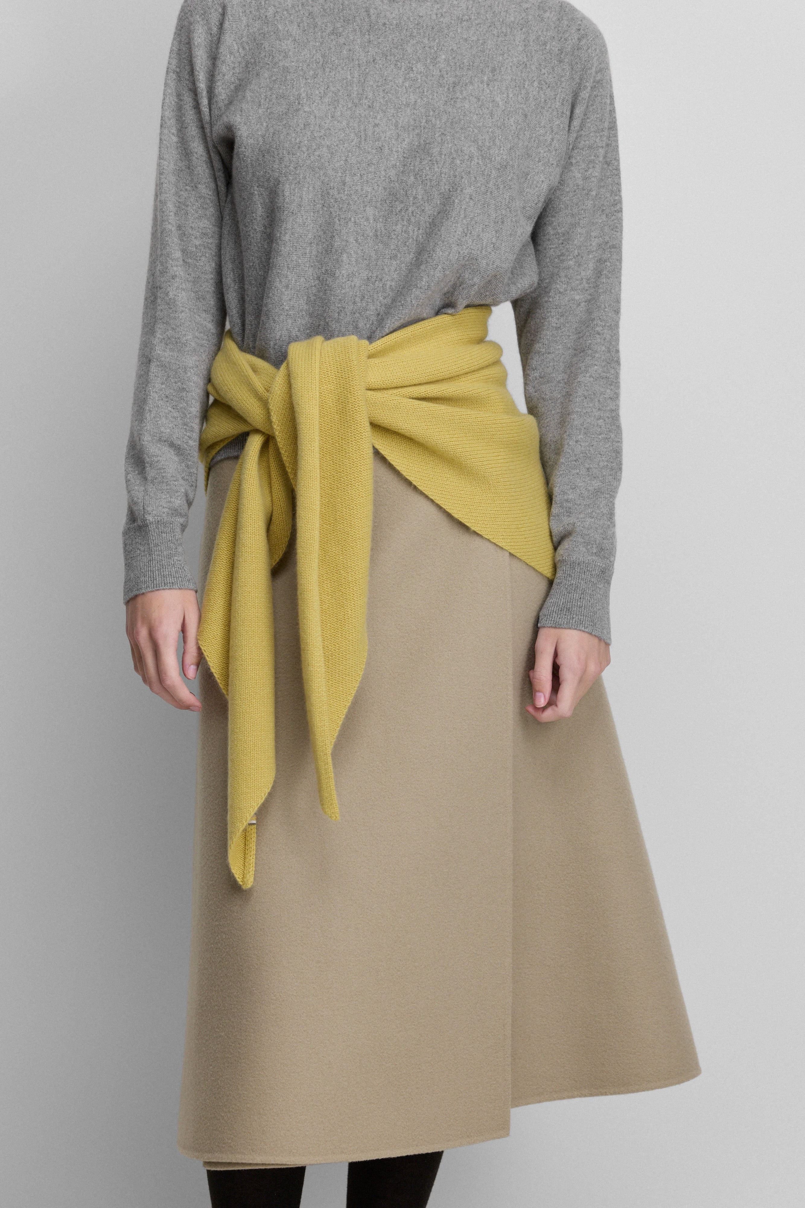 extreme cashmere triangle scarf – n°201 witch 2 – extreme cashmere x