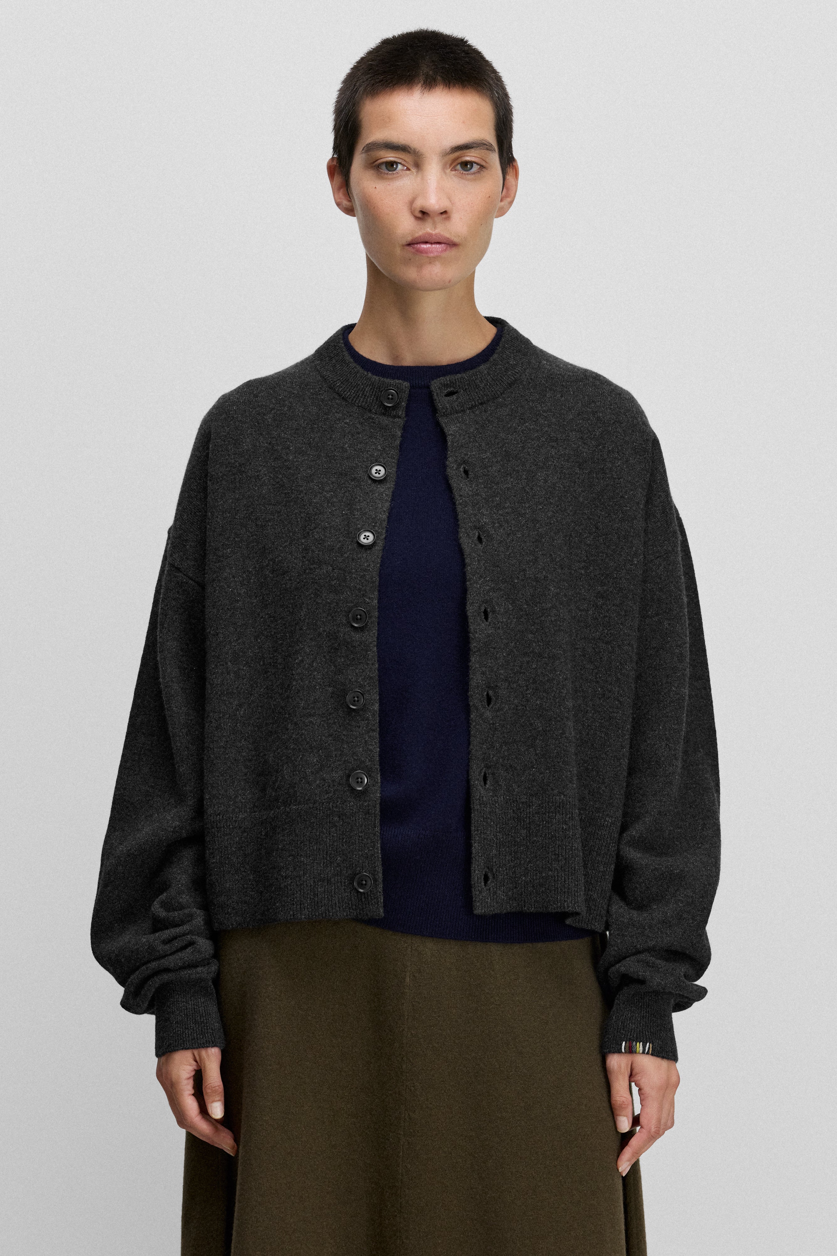 extreme cashmere crew cardigan button-up – 170 chou – extreme