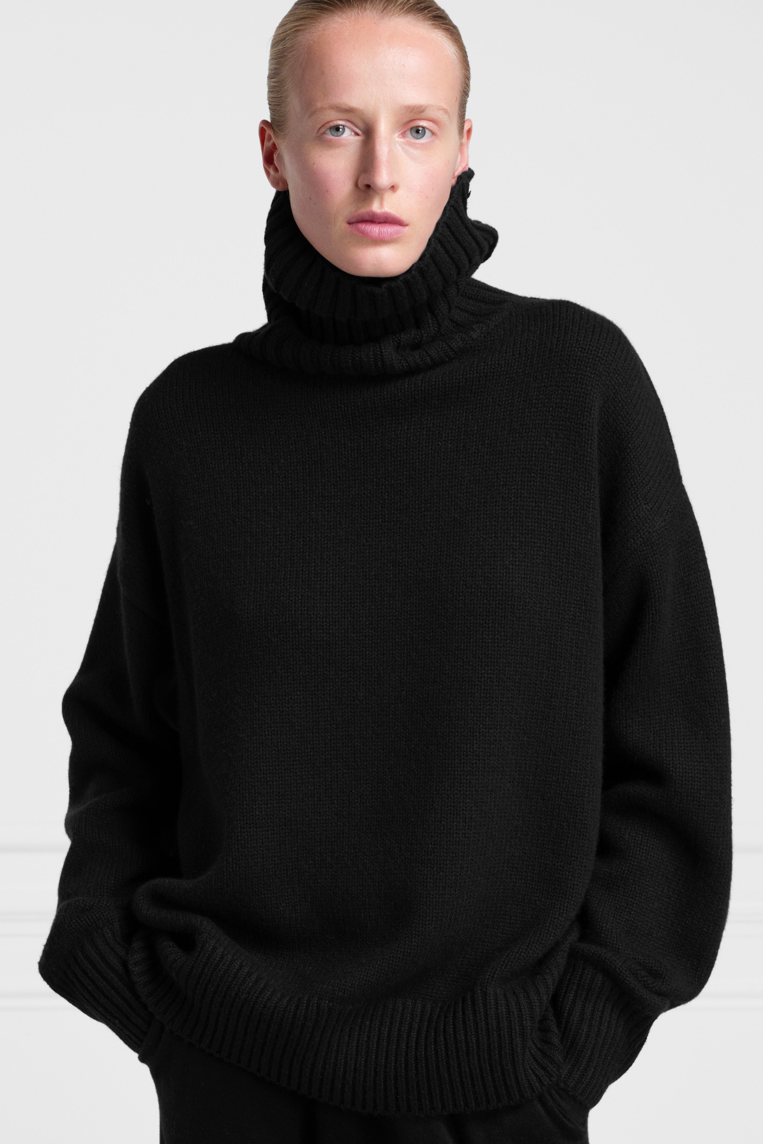 Black chunky turtleneck sweater new arrivals